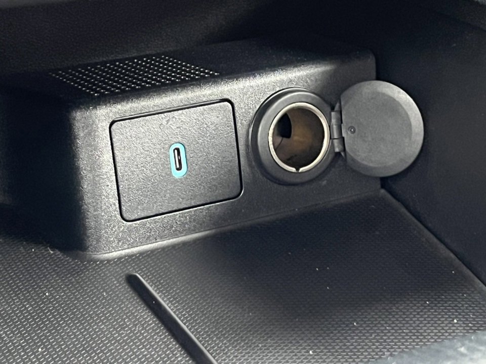 Certified 2020 Ford Escape Titanium image 30