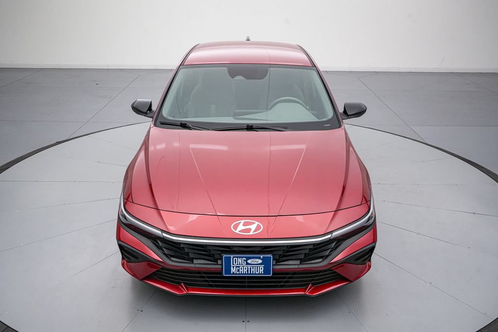 Used 2025 Hyundai Elantra Sport FWD image 9