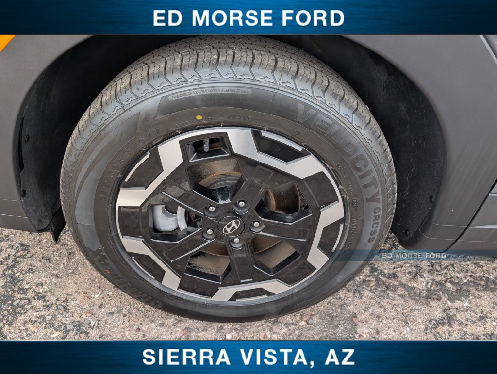 Used 2025 Hyundai Santa Fe SEL FWD image 24