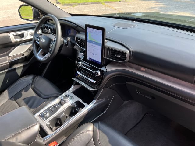 Certified 2023 Ford Explorer Platinum w/ Technology Package AWD/4WD image 38