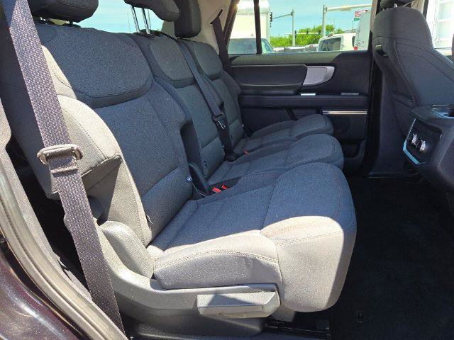 Certified 2025 Ford Expedition Active AWD/4WD image 9