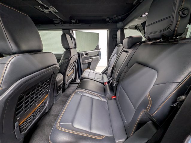 Certified 2023 Ford Bronco Badlands AWD/4WD image 16