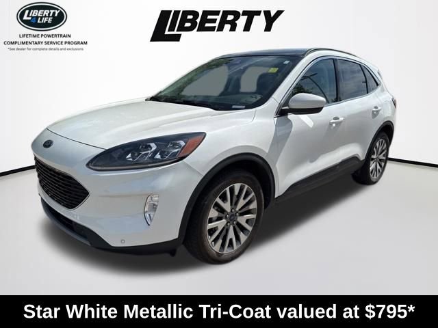 Certified 2022 Ford Escape Titanium w/ Class II Trailer Tow Package AWD/4WD image 3