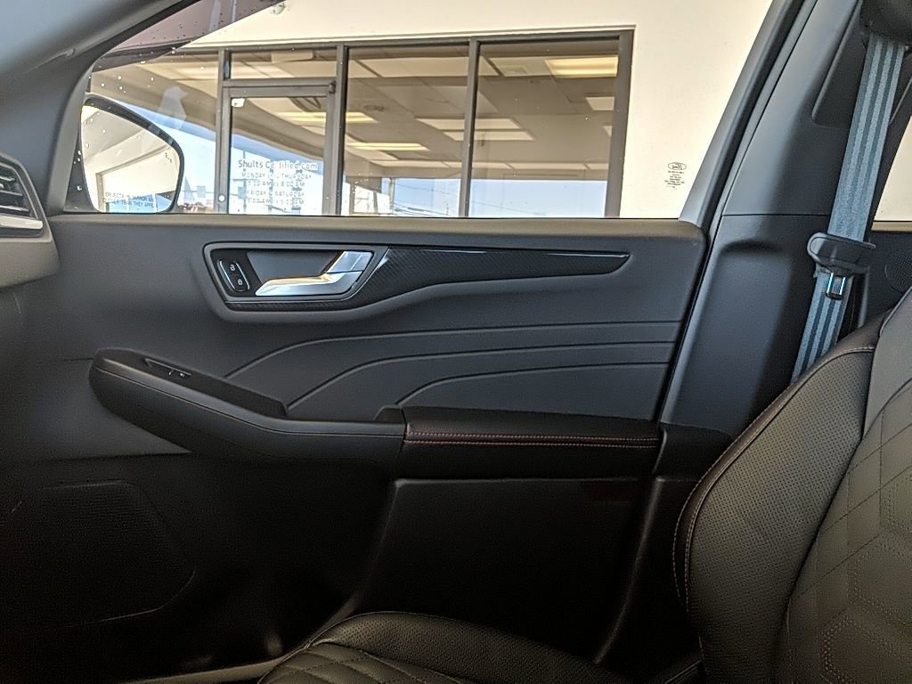 Certified 2023 Ford Escape ST-Line Elite w/ Premium Technology Package image 22