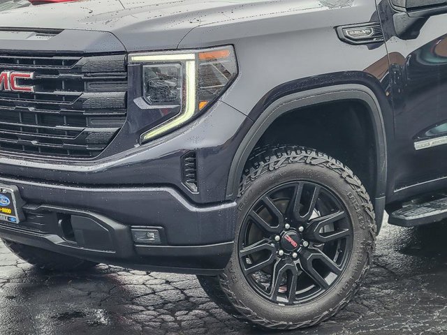 Used 2022 GMC Sierra 1500 Elevation w/ X31 Off-Road Package image 9