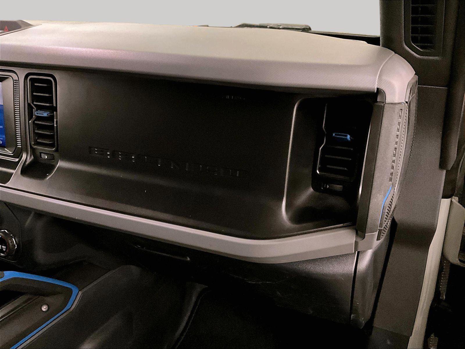 Certified 2022 Ford Bronco Black Diamond AWD/4WD image 15