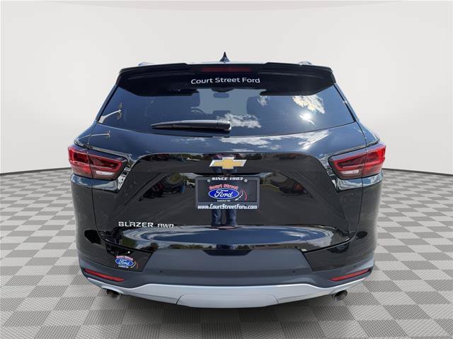 Used 2024 Chevrolet Blazer LT w/ Convenience Package AWD/4WD image 4