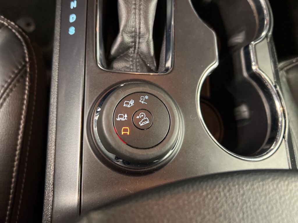 Certified 2017 Ford Explorer Limited w/ Equipment Group 301A image 17