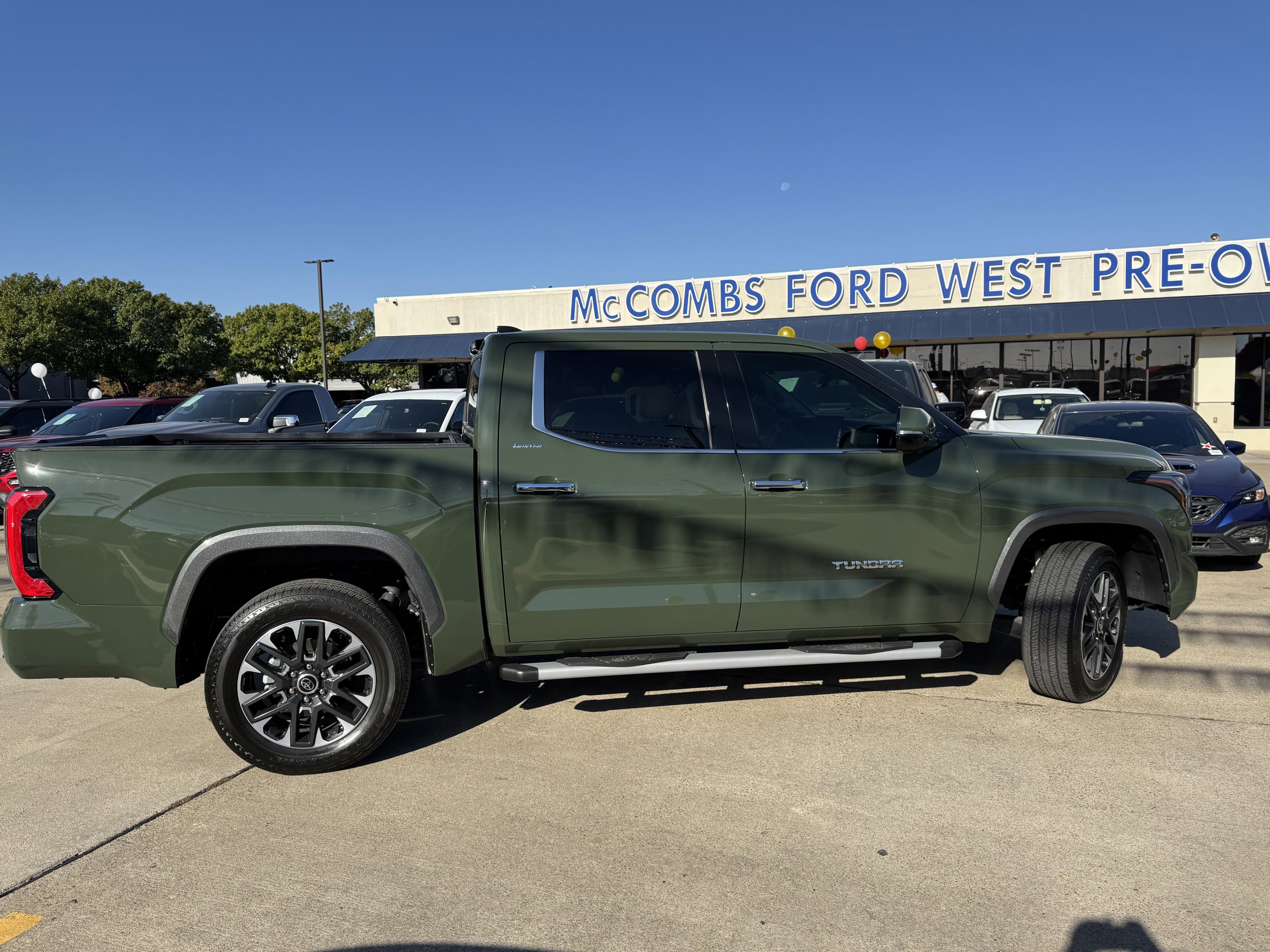 Used 2023 Toyota Tundra Limited image 9