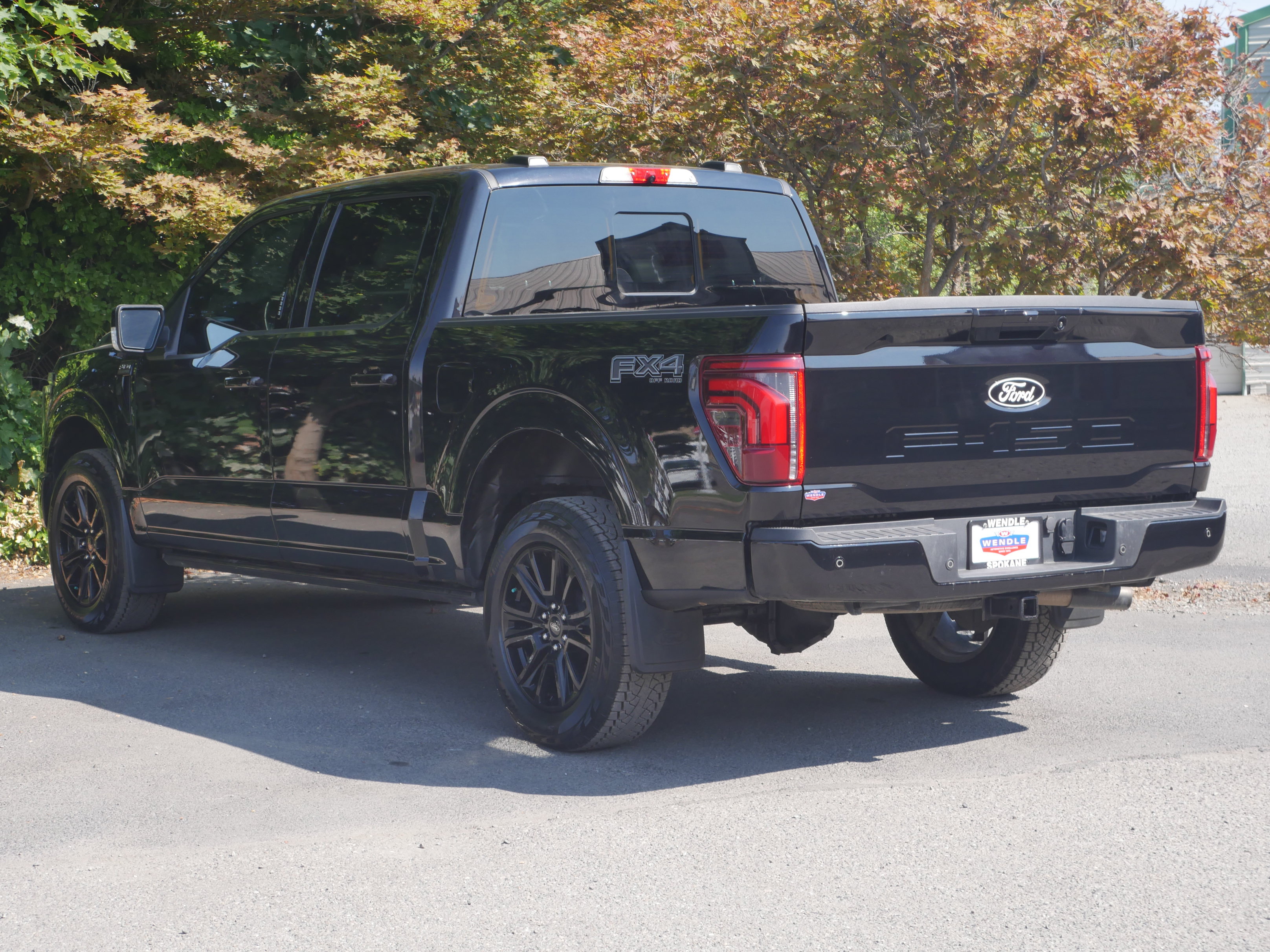 Certified 2024 Ford F150 Platinum w/ FX4 Off-Road Package AWD/4WD image 23