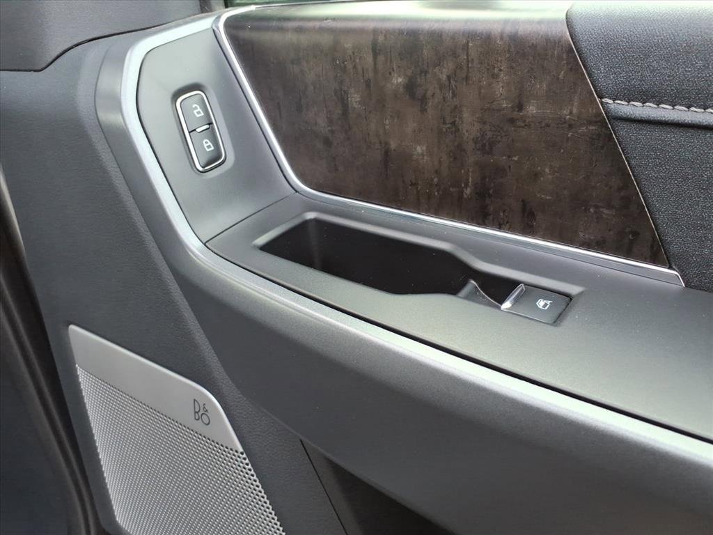 Certified 2023 Ford F250 Lariat w/ Lariat Ultimate Package image 11