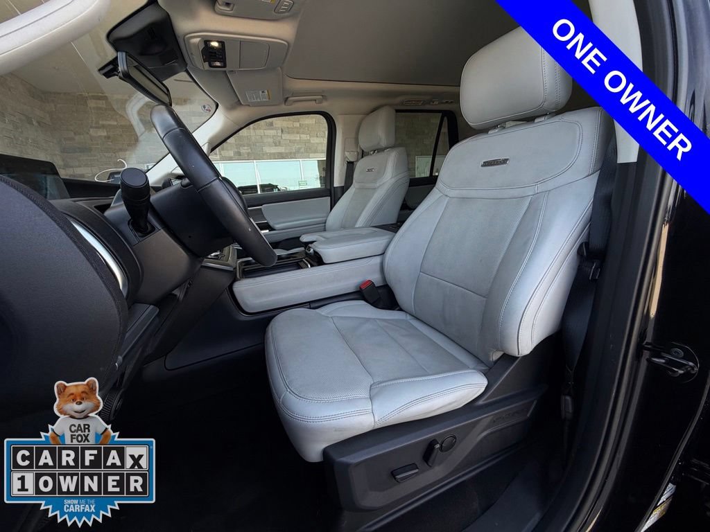 Certified 2025 Ford Expedition Platinum w/ Driver's Package AWD/4WD image 6