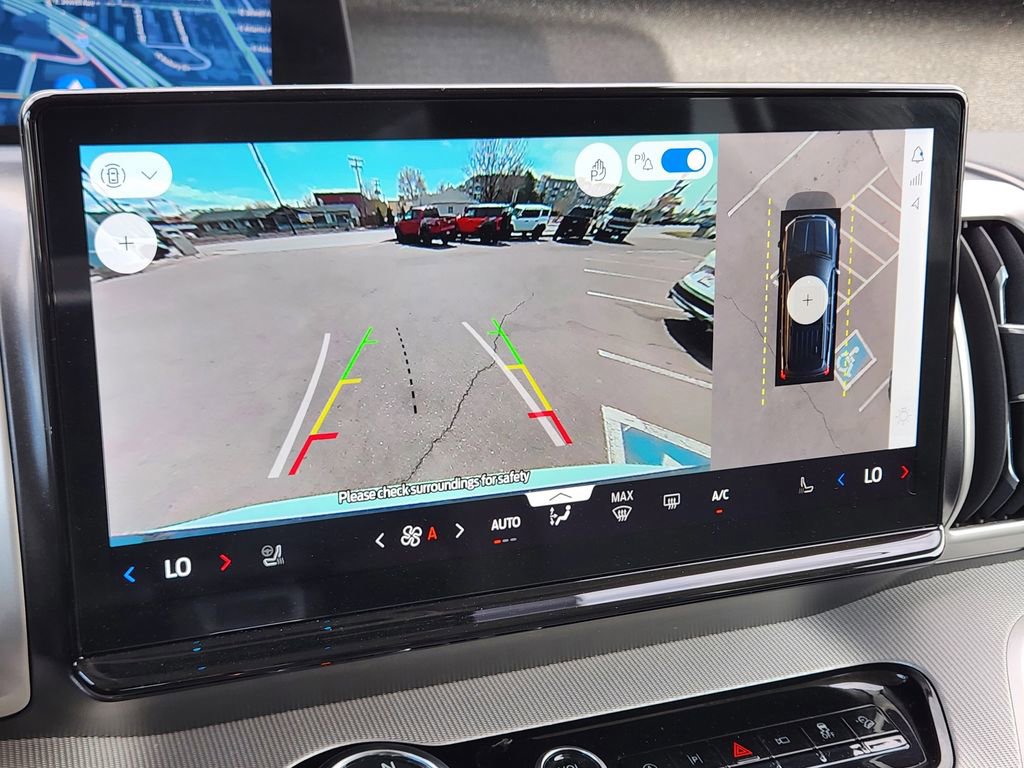 Certified 2025 Ford Expedition Active image 29