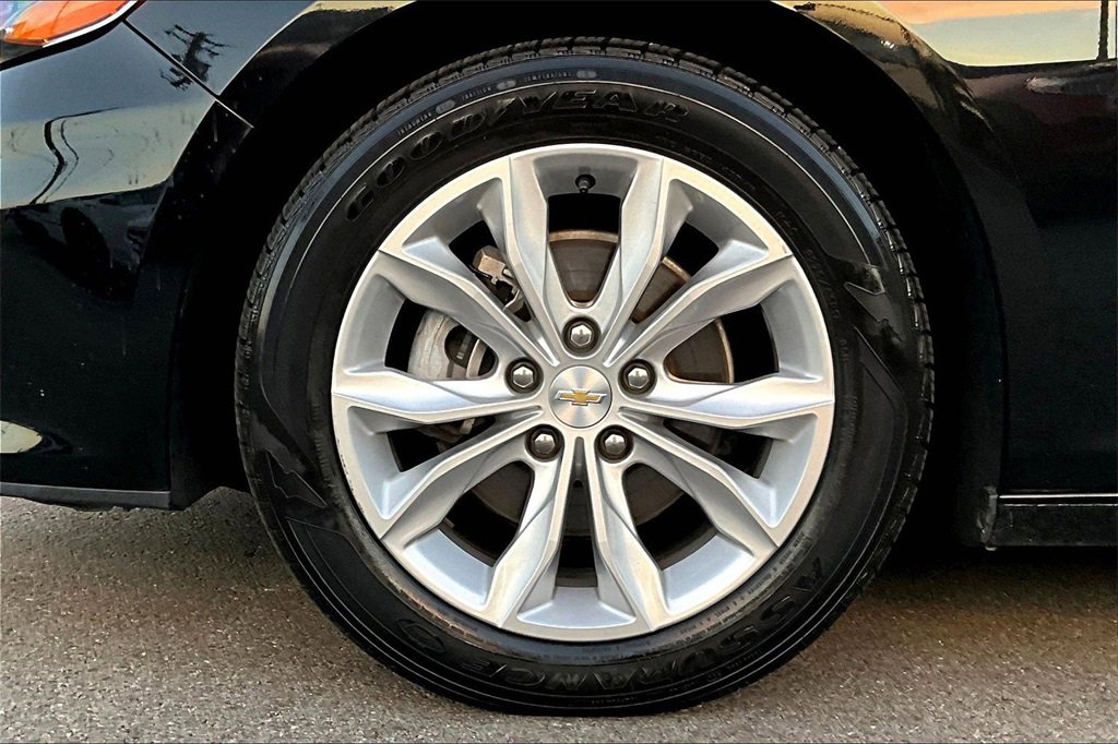 Used 2024 Chevrolet Malibu LT image 9