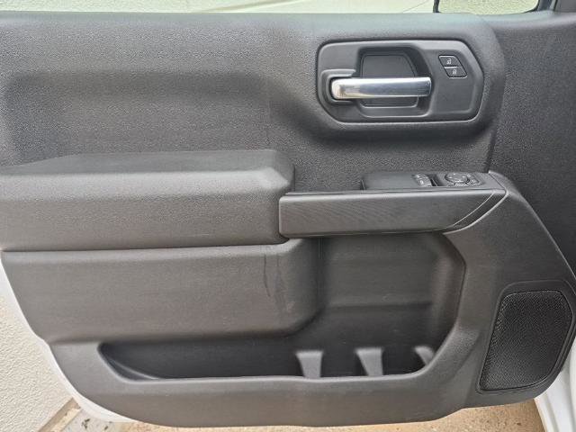 Used 2022 GMC Sierra 1500 Pro w/ Convenience Package RWD image 9