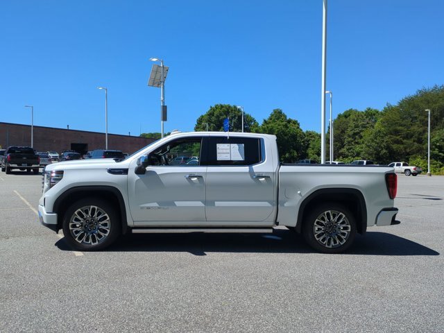 Used 2025 GMC Sierra 1500 Denali Ultimate AWD/4WD image 7