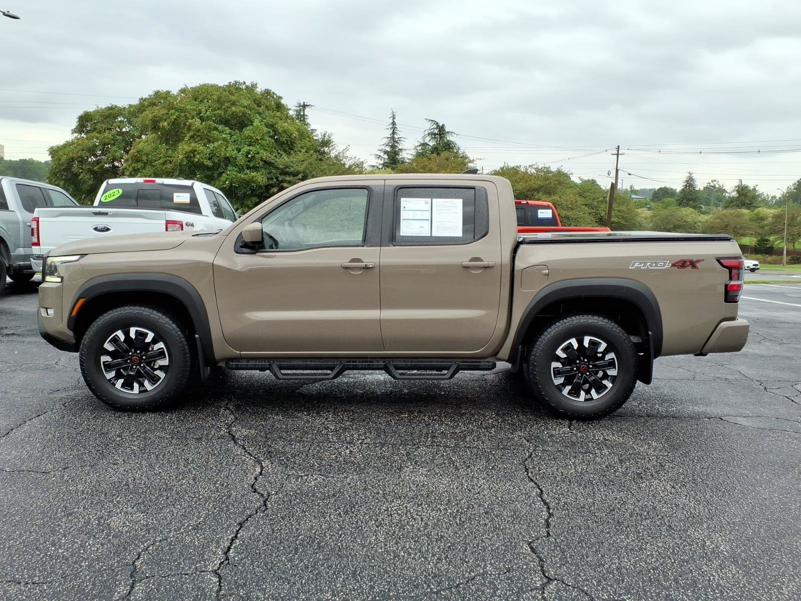 Used 2022 Nissan Frontier PRO-4X w/ Off-Road Protection Package AWD/4WD image 5