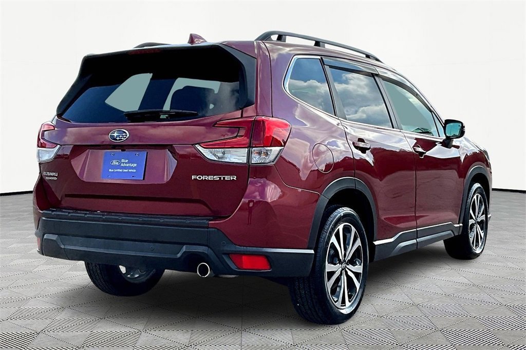 Used 2022 Subaru Forester Limited image 4