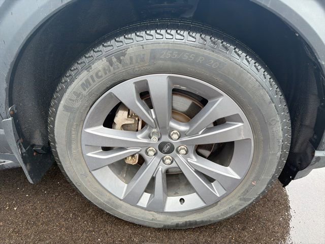 Certified 2023 Ford Explorer XLT w/ Equipment Group 202A image 8