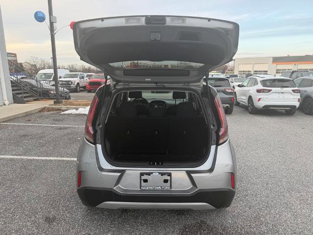 Used 2024 Kia Soul LX w/ Option Group 015 image 9