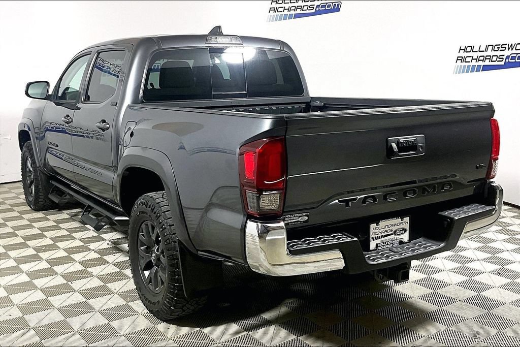 Used 2023 Toyota Tacoma SR5 RWD image 8