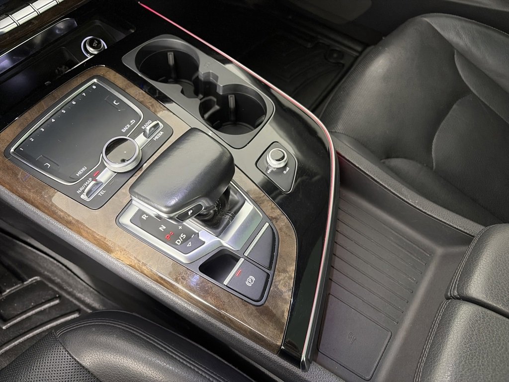 Used 2018 Audi Q7 3.0T Prestige image 22