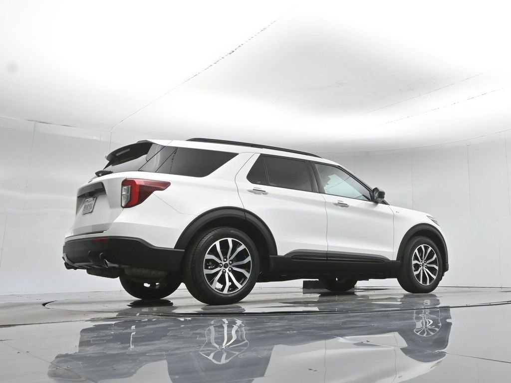 Certified 2022 Ford Explorer ST-Line RWD image 55