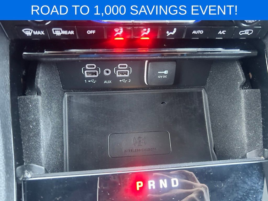 Used 2023 Jeep Grand Cherokee L Laredo image 31