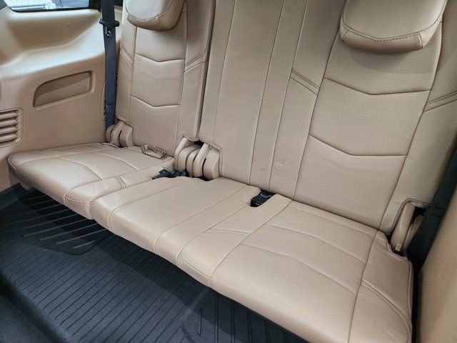 Used 2019 Cadillac Escalade Platinum image 30