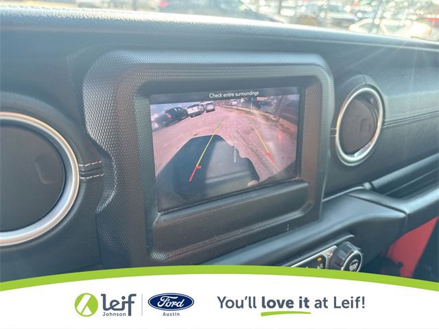 Used 2018 Jeep Wrangler Unlimited Sahara w/ Safety Group image 29