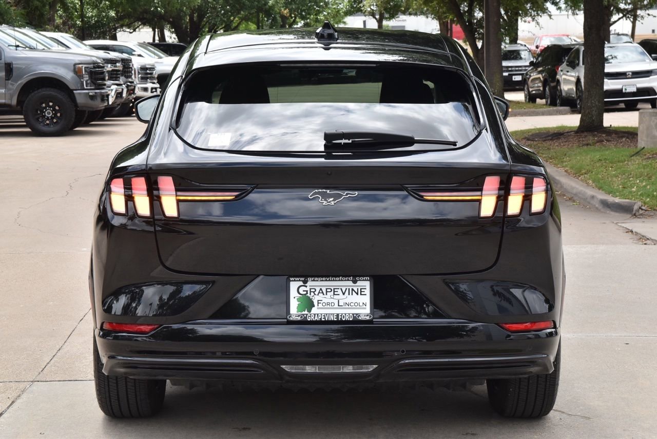 Certified 2025 Ford Mustang Mach-E Premium w/ Sport Appearance Package AWD/4WD image 9
