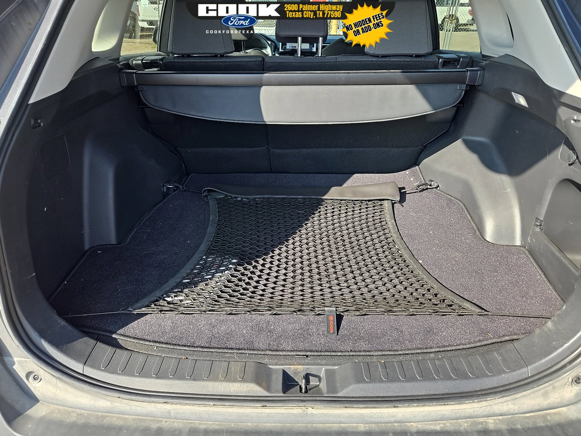 Used 2023 Toyota RAV4 XLE image 10