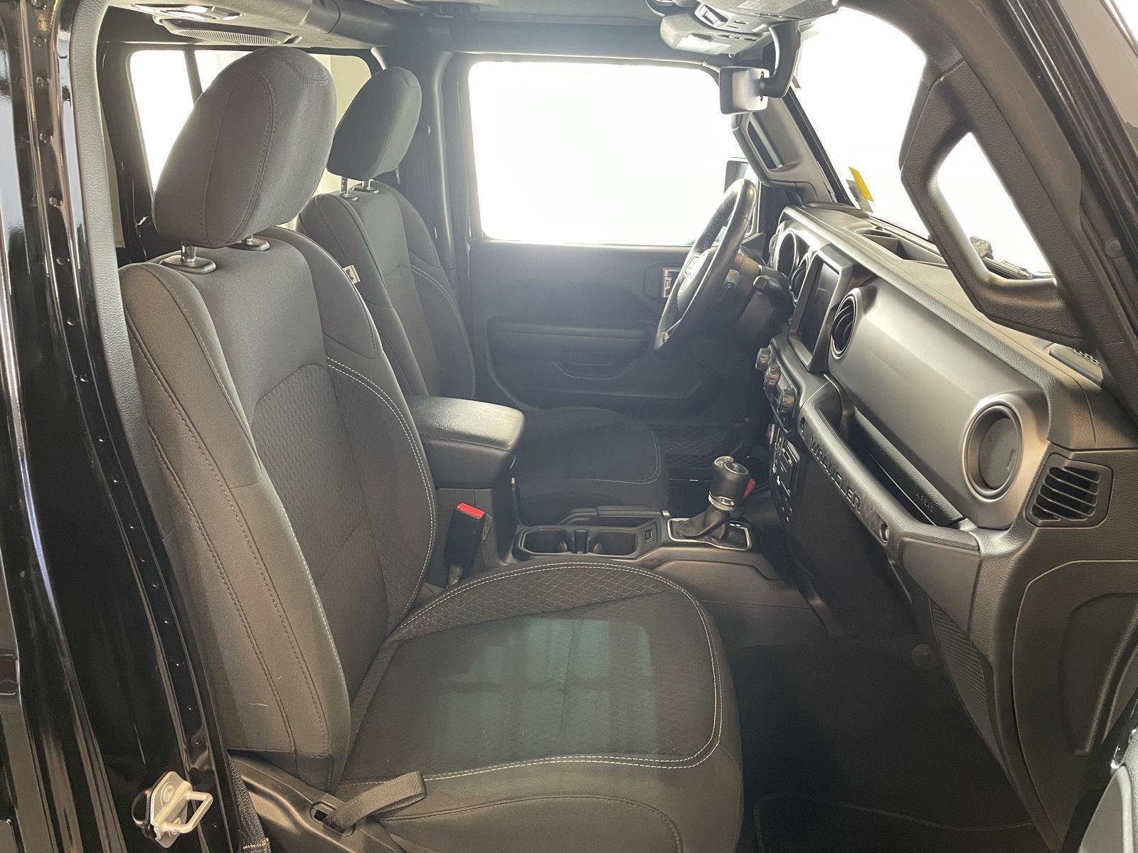 Used 2021 Jeep Wrangler Unlimited Sport image 18