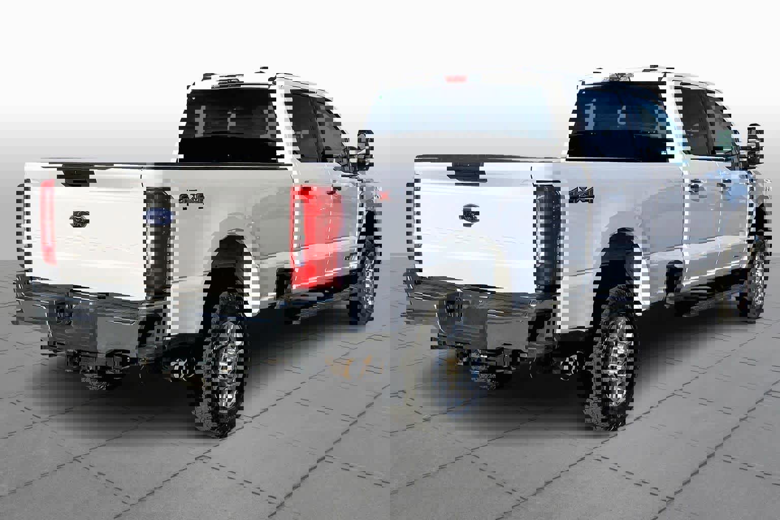 Certified 2025 Ford F350 XLT image 3