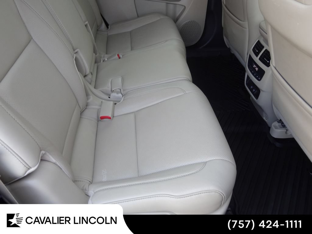 Used 2020 Acura MDX w/ Technology Package FWD image 12