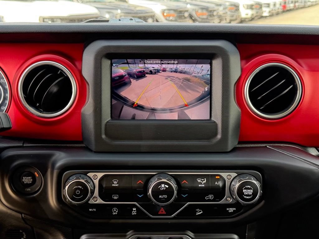 Used 2021 Jeep Wrangler Unlimited Rubicon w/ LED Lighting Group AWD/4WD image 25