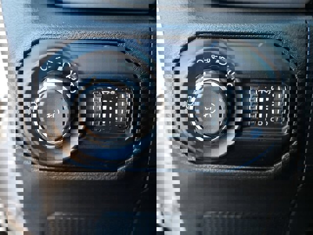 Used 2021 Jeep Wrangler Sport image 23