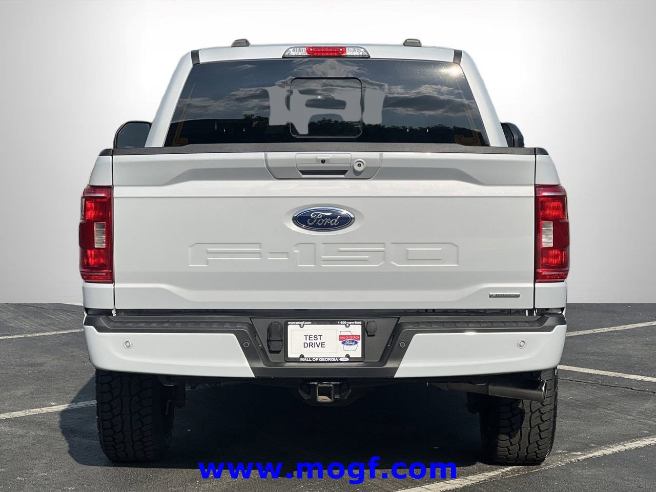 Certified 2022 Ford F150 XLT w/ Equipment Group 302A High image 3