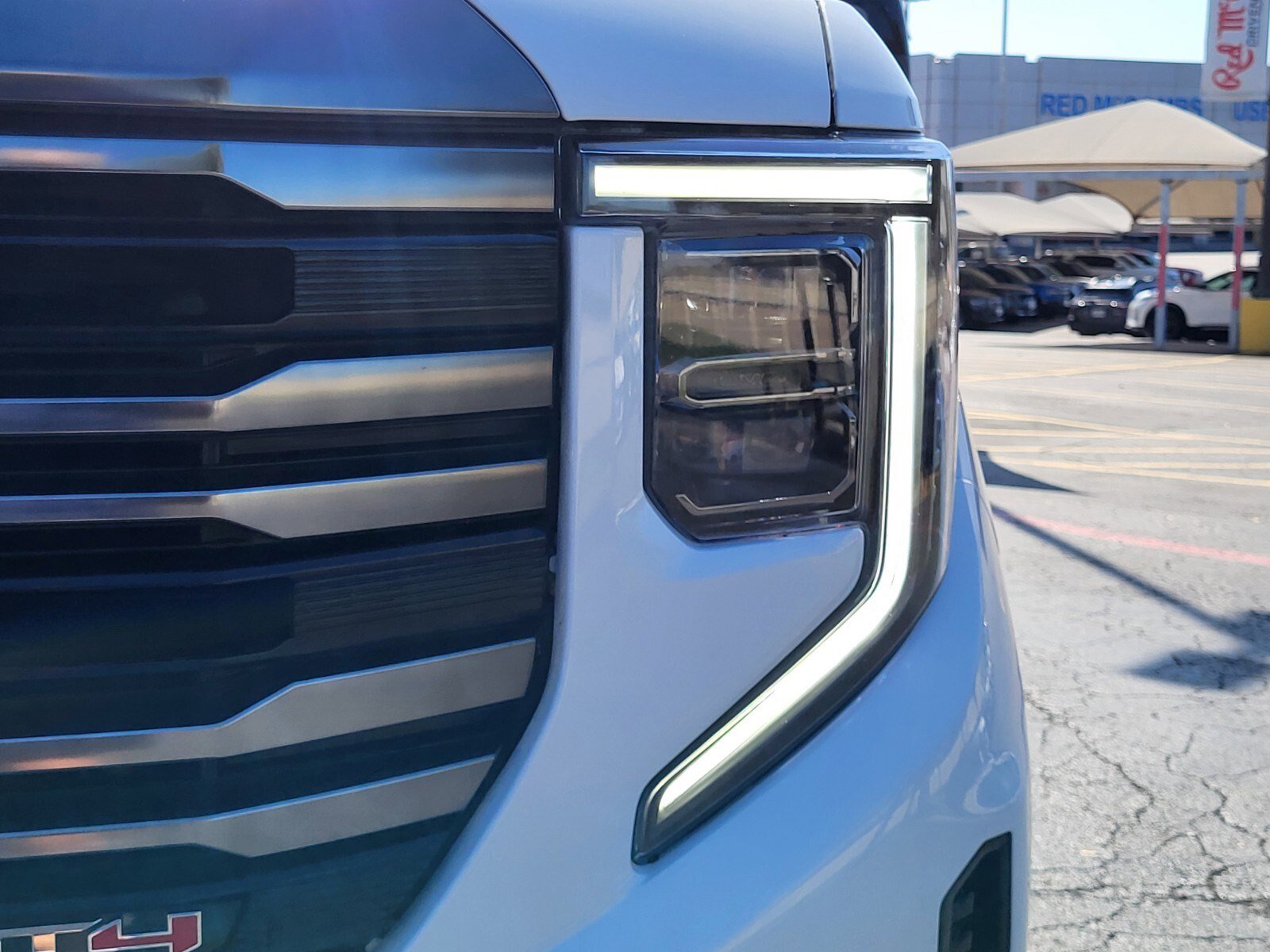 Used 2022 GMC Sierra 1500 AT4 w/ AT4 Premium Package image 11