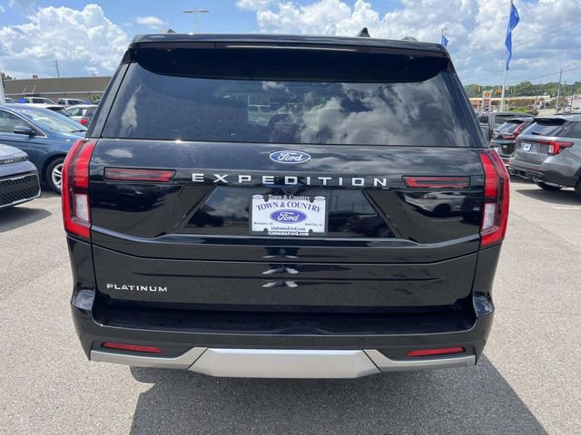 Certified 2025 Ford Expedition Platinum w/ Platinum Ultimate Package AWD/4WD image 4