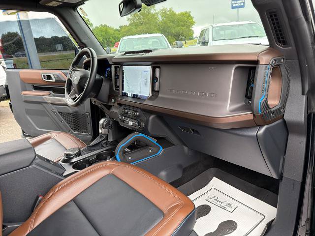 Certified 2023 Ford Bronco Outer Banks w/ Sasquatch Package AWD/4WD image 12
