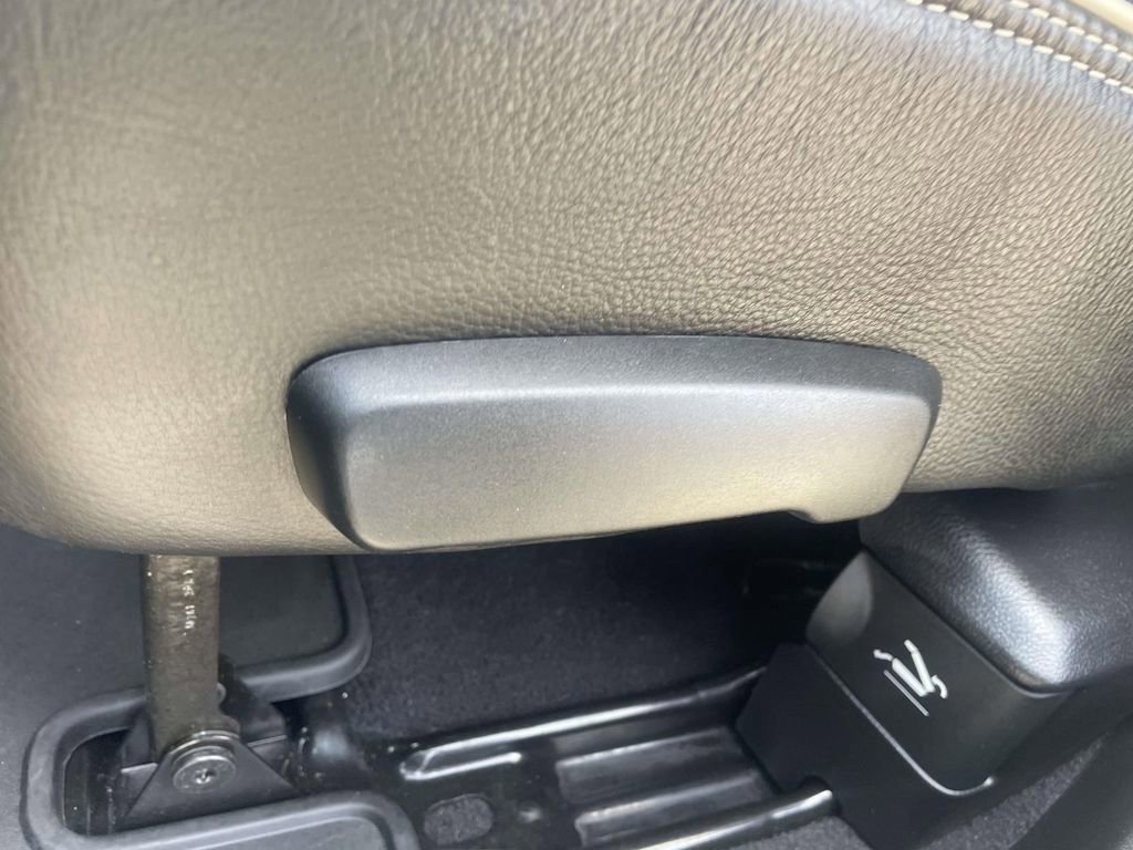 Used 2019 RAM 3500 Limited image 24