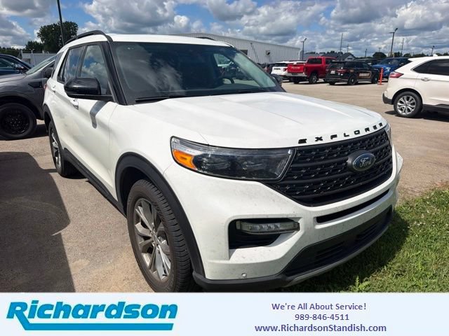 Certified 2023 Ford Explorer XLT w/ Equipment Group 202A AWD/4WD image 1