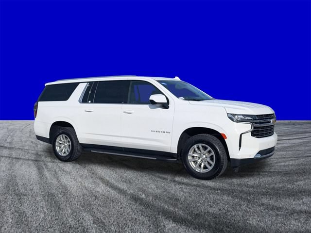 Used 2024 Chevrolet Suburban LT RWD image 2