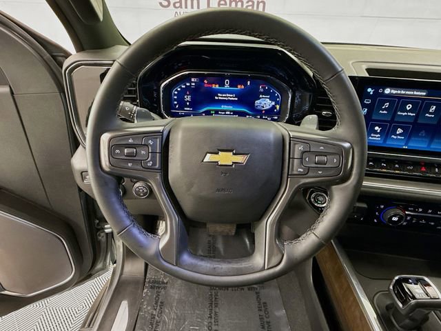 Used 2025 Chevrolet Silverado 1500 High Country w/ High Country Premium Package AWD/4WD image 11
