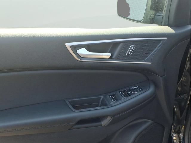 Certified 2024 Ford Edge SEL AWD/4WD image 9