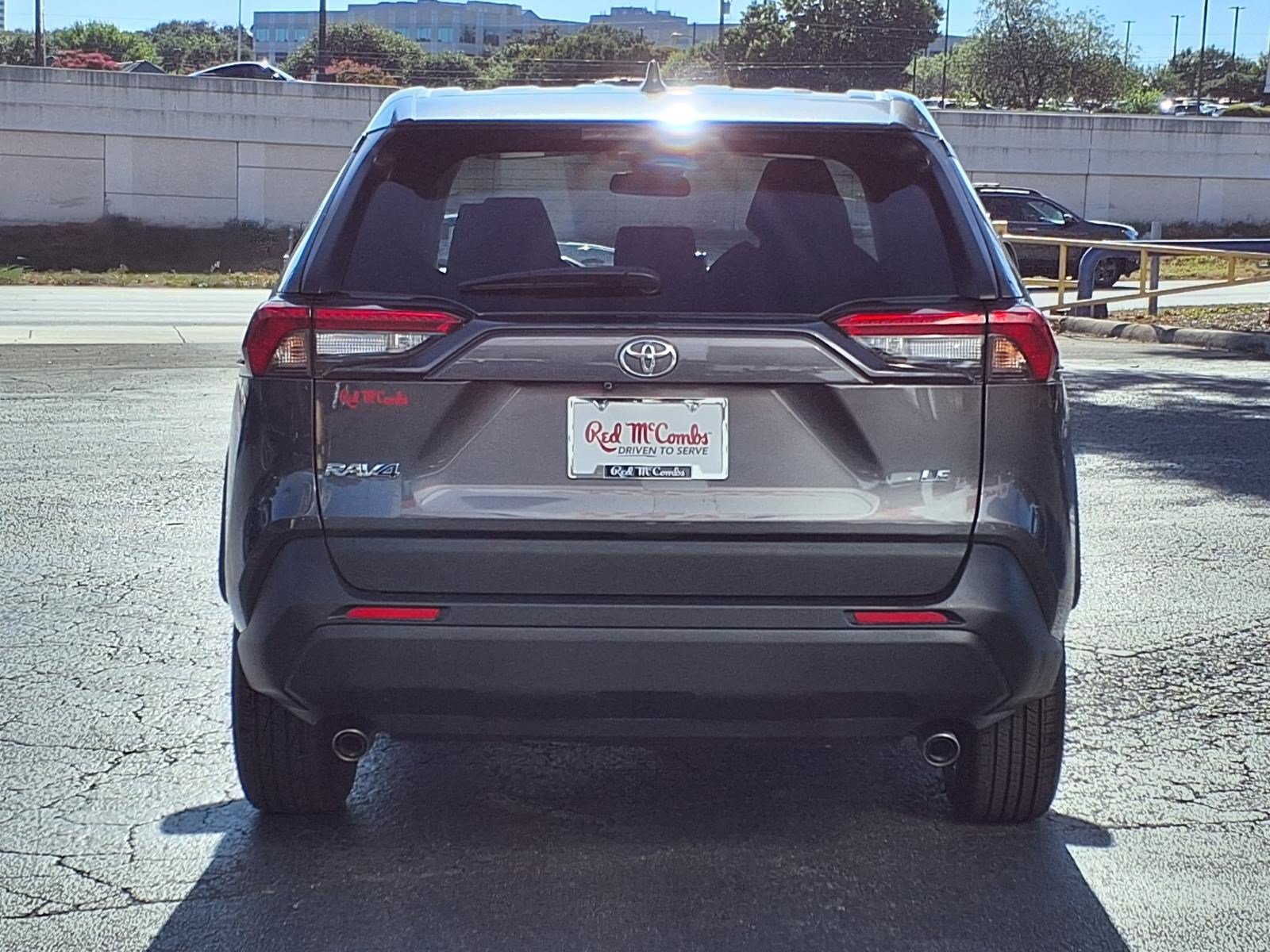 Used 2025 Toyota RAV4 LE FWD image 7