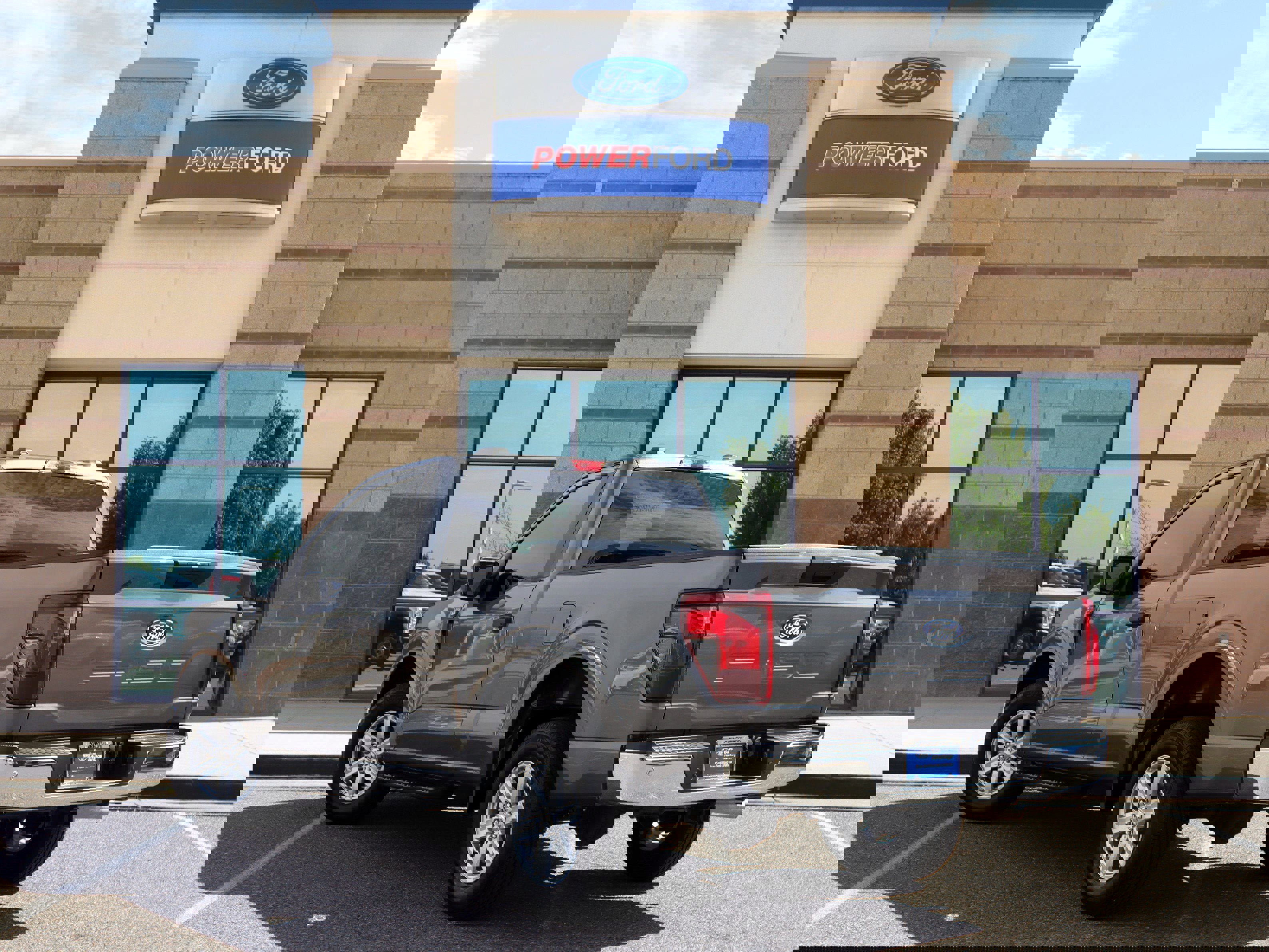 Certified 2024 Ford F150 XL w/ Equipment Group 103A High image 3