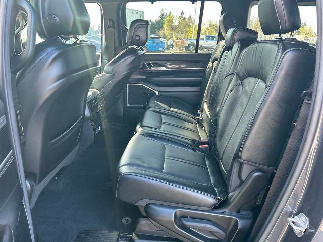 Used 2022 Jeep Wagoneer Series III w/ Convenience Group I AWD/4WD image 10