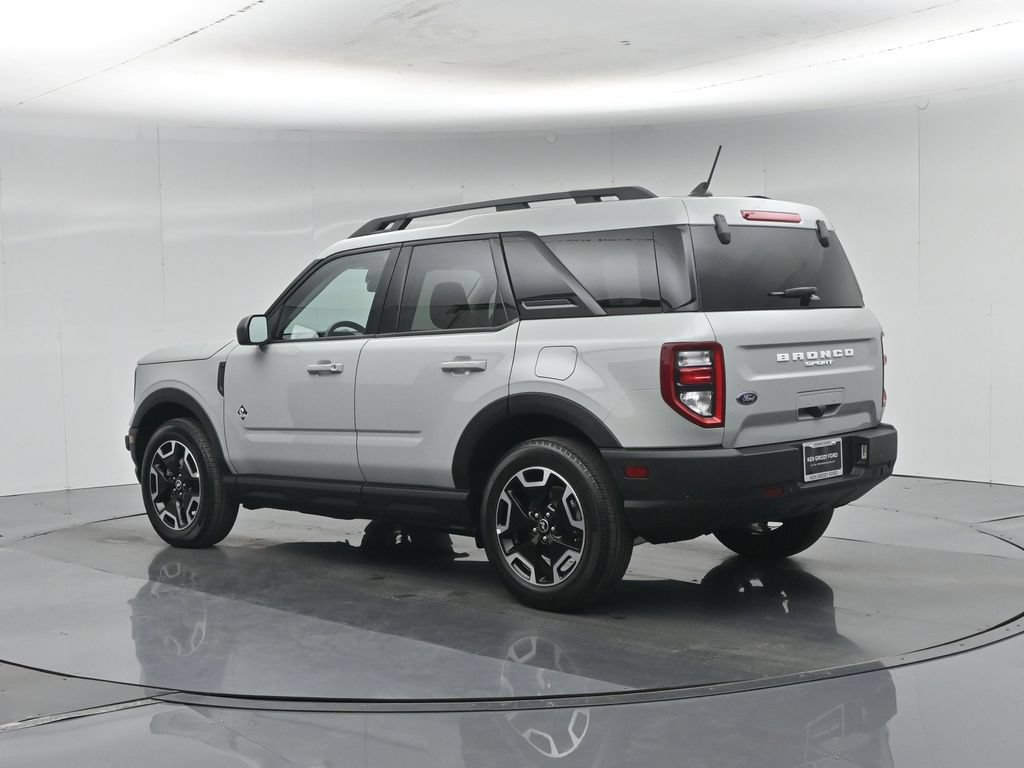 Certified 2023 Ford Bronco Sport Outer Banks w/ Tech Package AWD/4WD image 7